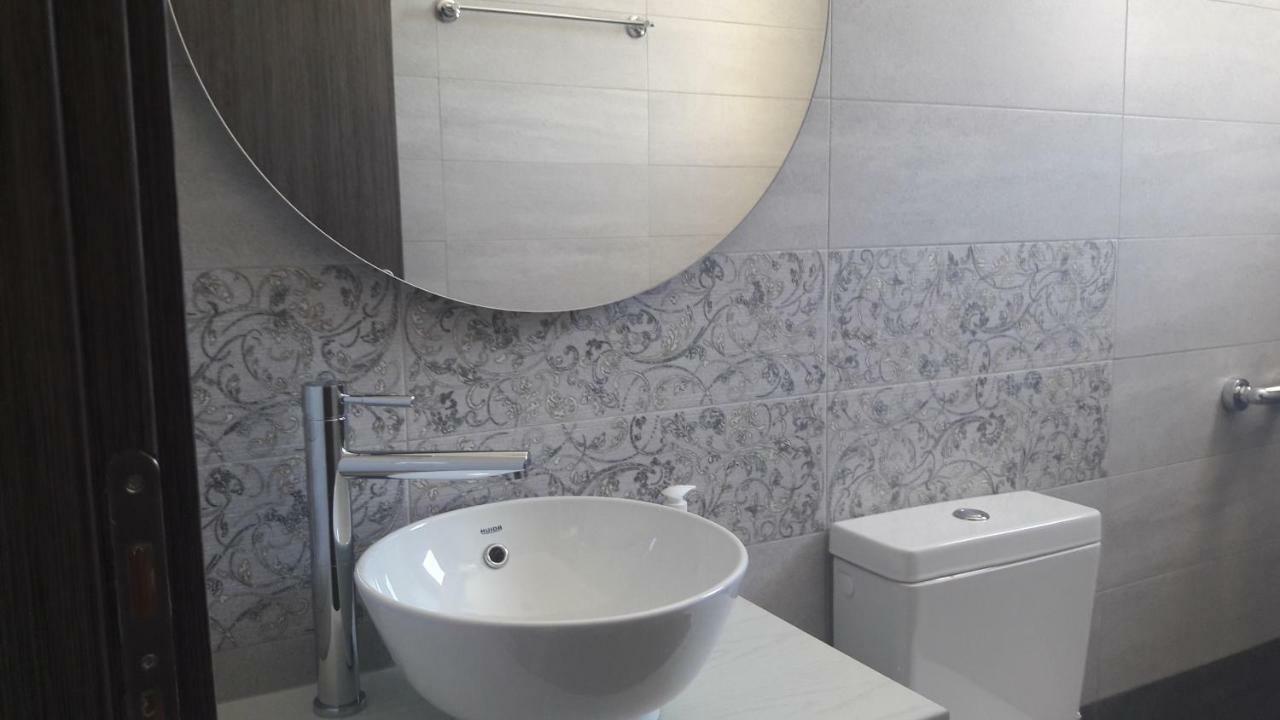 Aggeliki Apartments 纳夫普利翁 外观 照片